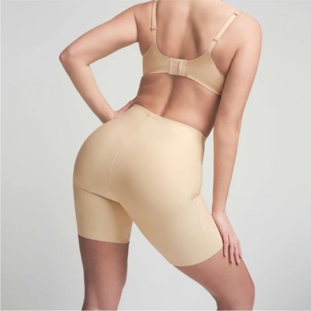 Skims Body Butt Enhancing Padded Short In Sand Size‎ 3X NWOT $108